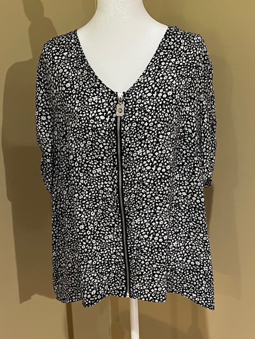 Michael Kors Black & White Floral Zip-Front Blouse